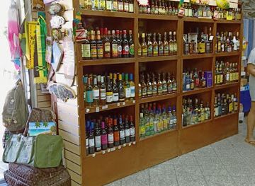 jamaica/montego-bay/shop/banana-bay-gift-shop