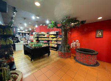 malaysia/kuala-lumpur/chinatown/shop/hiro-one-way-ticket