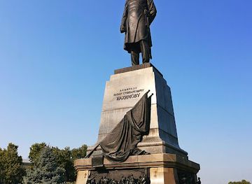 ukraine/sevastopol/shop/monument-to-admiral-nakhimov