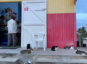 barbados/crane/shop/rices-mini-mart