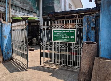 myanmar-burma/ayeyarwady-region/shop/augustine-s-souvenir