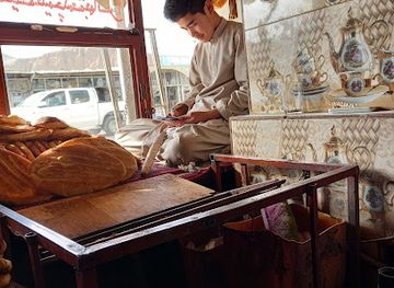 afghanistan/bamyan/shop/red-flower-bakery