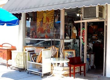 california/burbank/shop/vintage-boutique-corp