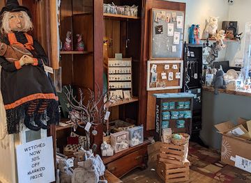 michigan/saugatuck/shop/the-owl-house