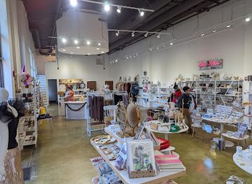 north-carolina/charlotte-area/shop/charlotte-collective-south-end
