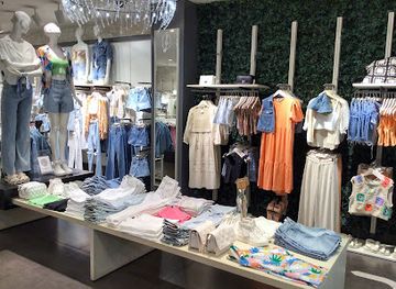 hungary/szeged/shop/stradivarius