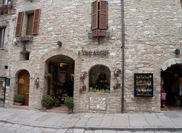 italy/assisi/shop/i-tre-archi