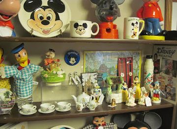 montana/the-flathead/shop/vintage-pursuits