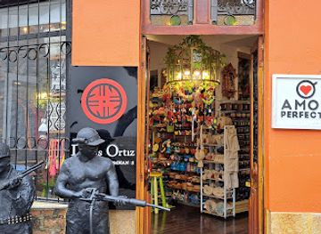 colombia/bogota/la-candelaria/shop/centro-de-bogota