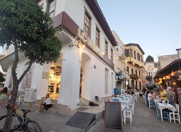 turkiye/cesme/shop/lc-waikiki