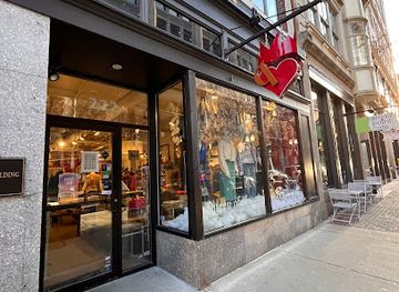 rhode-island/providence/downtown-providence/shop/queen-of-hearts