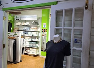 saint-lucia/dauphin/shop/cariloha