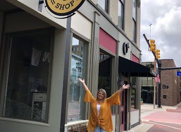 michigan/kalamazoo/shop/bee-joyful-shop-kalamazoo