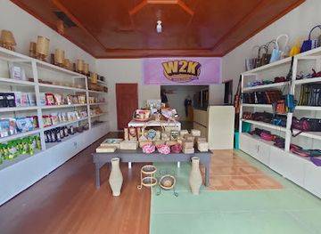 indonesia/pulau-wakatobi/shop/wowine-wakatobi-kreatif-w2k