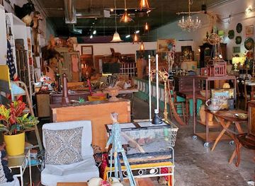 texas/lubbock/shop/lubbock-fancy-flea-company
