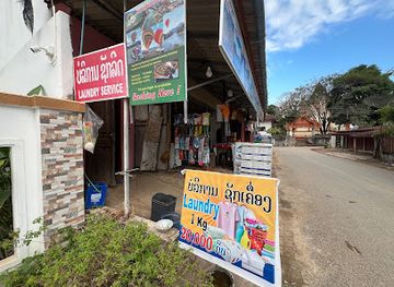 laos/vang-vieng/shop/yellow-corner-store