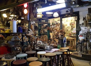 south-korea/seoul/shop/itaewon-antique-furniture-street