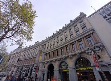 belgium/antwerp/antwerp-city-center/shop/urban-outfitters