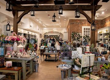 virginia/williamsburg/shop/brick-vine-a-colonial-williamsburg-shop