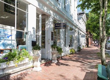 massachusetts/nantucket/shop/lockhart-collection