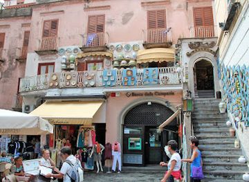 italy/amalfi-coast/shop/stefania-boutique-amalfi