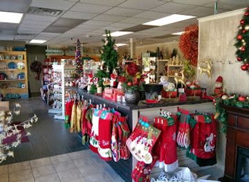 rhode-island/warwick/shop/the-gift-box