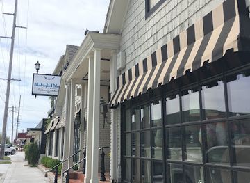 oklahoma/oklahoma-city-metropolitan-area/shop/mockingbird-manor-antiques