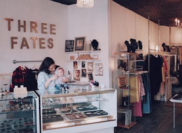 canada/toronto/shop/three-fates