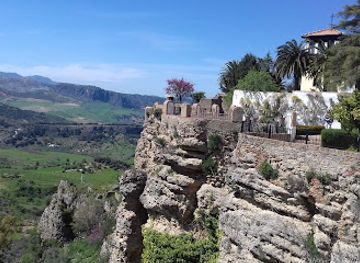 spain/ronda-valley/shop/mondragon-palace