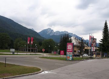 slovenia/styria/shop/kompas-shop-ratece