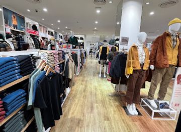 thailand/koh-samui/shop/uniqlo-centralfestival-samui-store