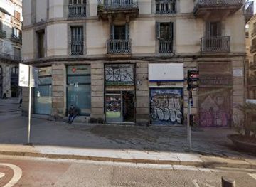 spain/barcelona/el-born/shop/souvenir-winkel