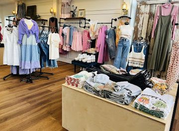 illinois/peoria/shop/wishing-star-boutique-by-tabatha