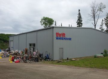 canada/haliburton-highlands/shop/thrift-warehouse