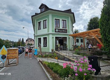 czechia/sumava/shop/cafe-mraz