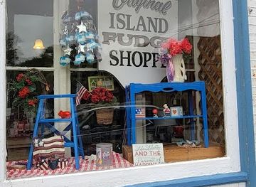 ohio/lake-erie-islands/shop/original-island-fudge-shoppe