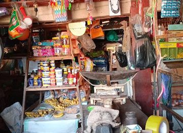 uganda/lake-bunyonyi/shop/bunyonyi-shopping-centre