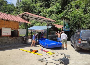 ecuador/napo-region/shop/laguna-azul-tena