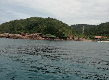 malaysia/redang-island/shop/redang-island-sun-batik-gallery