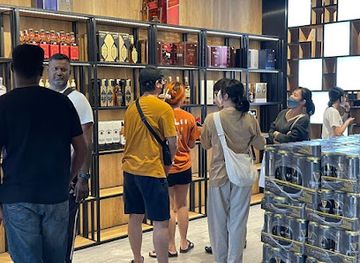 malaysia/pulau-pangkor/shop/pangkor-shopping-zone-duty-free