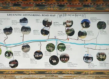 bhutan/mongar/shop/lhuntse-mongar-junction-farmers-stall