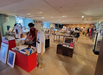 singapore/singapore/shop/the-gallery-store-by-abry