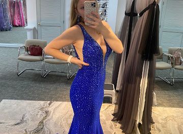 illinois/ferne-clyffe-state-park/shop/joyce-s-boutique-and-the-pageant-room