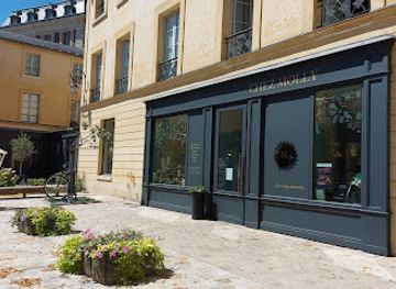 france/versailles/versailles-city-centre/shop/la-cour-des-senteurs