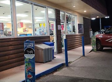 minnesota/tettegouche-state-park/shop/bri-esa-s-convenience-store