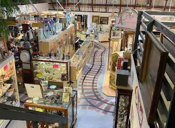 california/temecula/shop/granny-s-attic