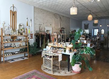 michigan/grand-rapids/heritage-hill/shop/nestology-shop-studio