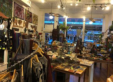 virginia/roanoke/downtown-roanoke/shop/serenity-treasures