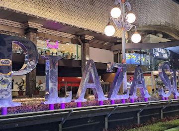 indonesia/surabaya/shop/pusat-oleh-oleh-surabaya-surabaya-square