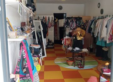 south-africa/cape-peninsula/shop/blue-cherry-thrift